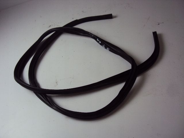 фото №1, Прокладка дверь правый задняя citroen c4 aircross 12-