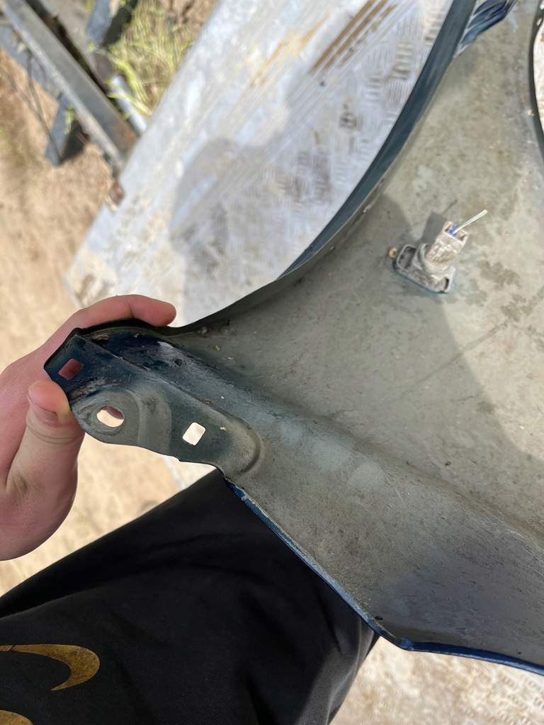 фото №13, Toyota avensis t25 крила правий перед правий передній