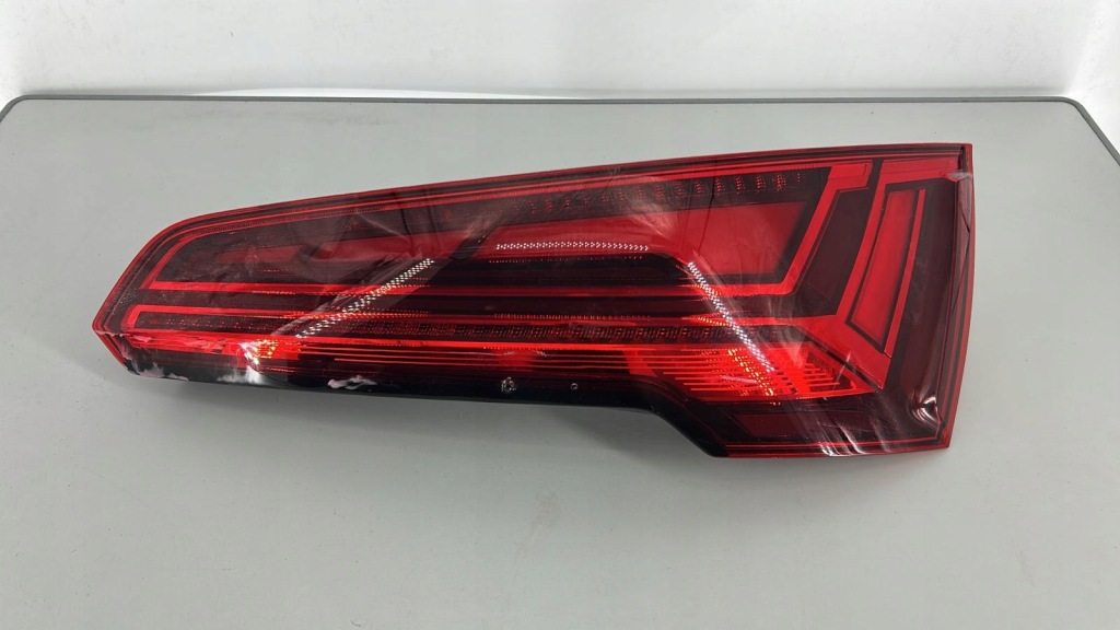 Купити Audi q5 рестайлінг  фара led задній задня правий 80a945076b
