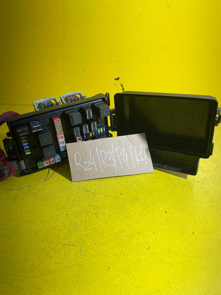 фото №1, Chrysler 300c - коробка запобіжників