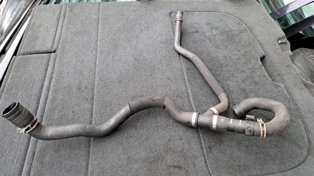 фото №5, Volvo v50 s40 ii c30 c70 ii 2.0d 136km 04- wąż тройник wody шланг super