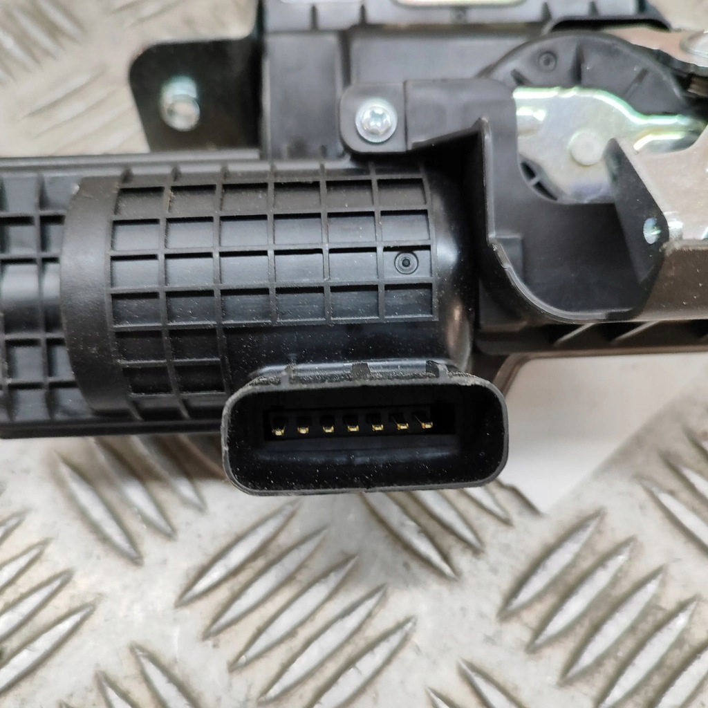 фото №7, Kia ev6 2022 замок кришки задній / багажника