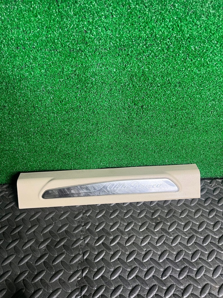 фото №1, Молдинг защита порог левая 156107575 alfa romeo giulia