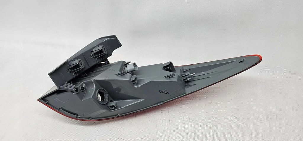 фото №7, Hyundai i40 lift kombi лампа задняя задняя левая 92401-3z5 led демонтаж