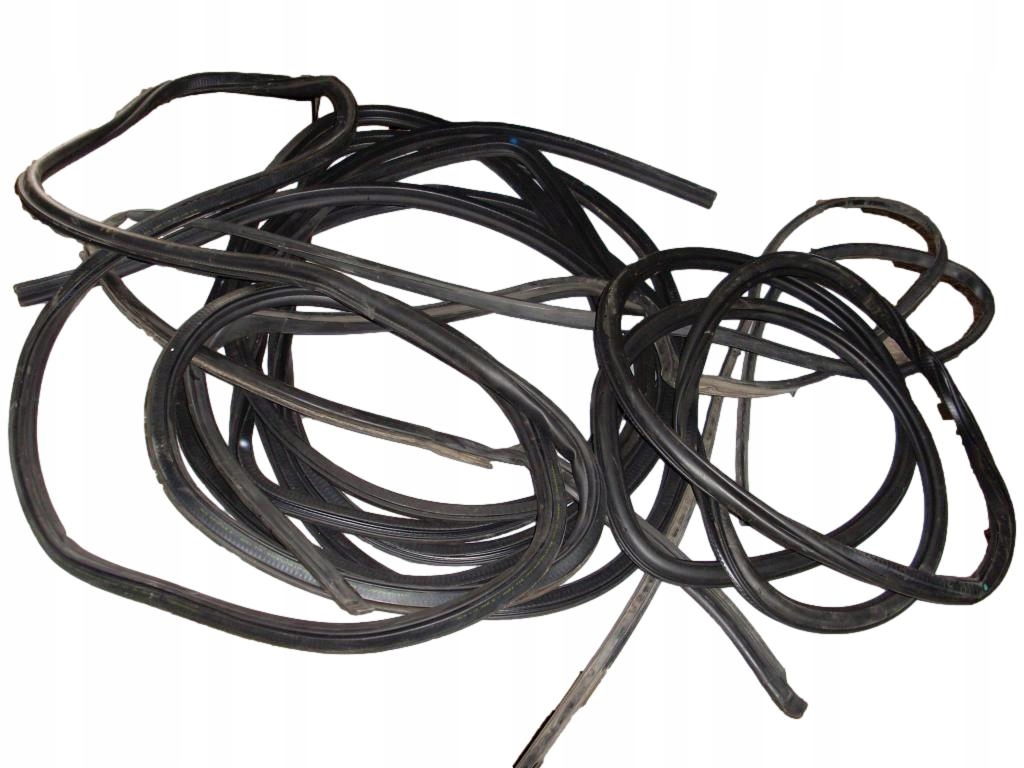 фото №1, Vw passat b8 прокладка двері кришки 3q0 2015r