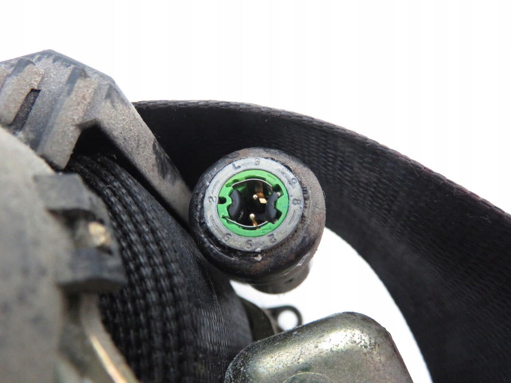 Ремінь правий передній mercedes-benz clk c208 Недорого