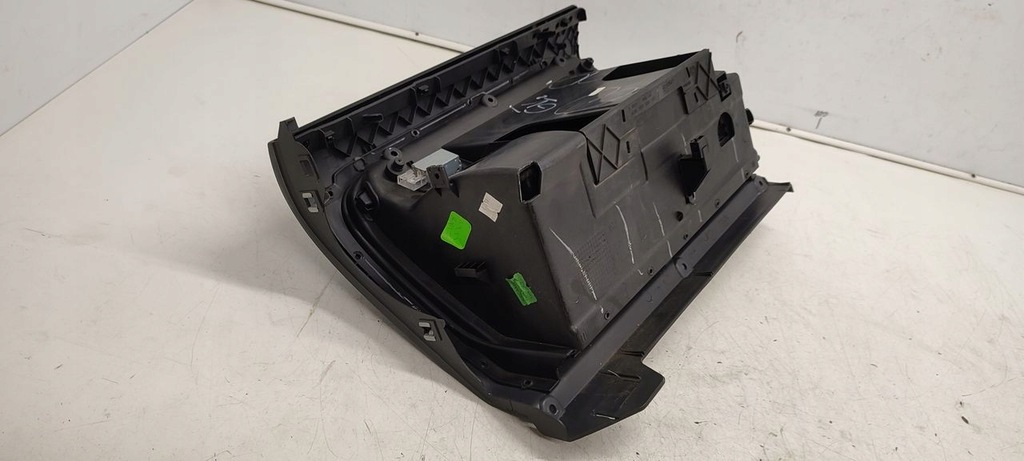 фото №8, Бардачок пассажира vw golf v 1,6 8v