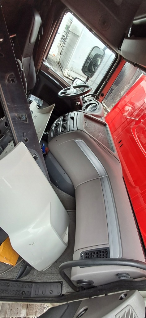 Кабіна daf xf 2019 комплектна Зі Шроту