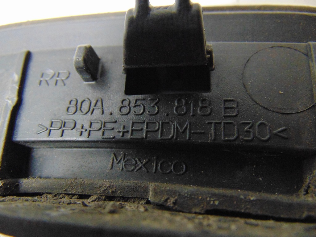 фото №15, Молдинг накладка крила правий задня audi q5 ii 80a853818b