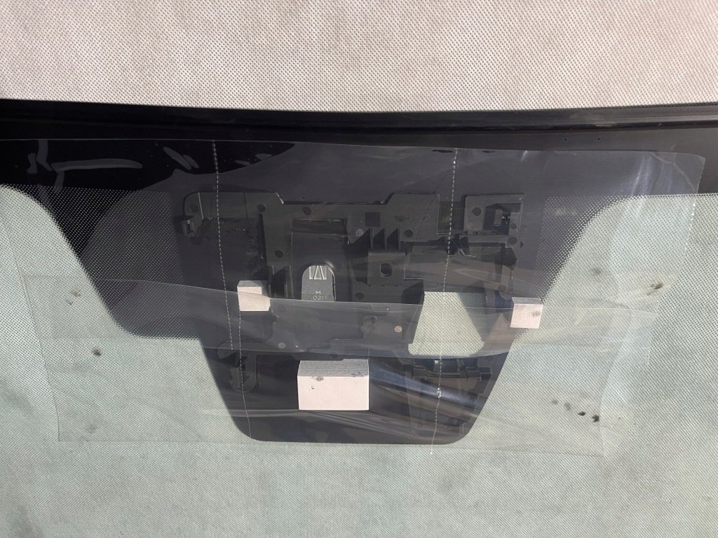 Стекло передняя лобовое mazda cx5 датчик солнечная 2013-2017 в Украине