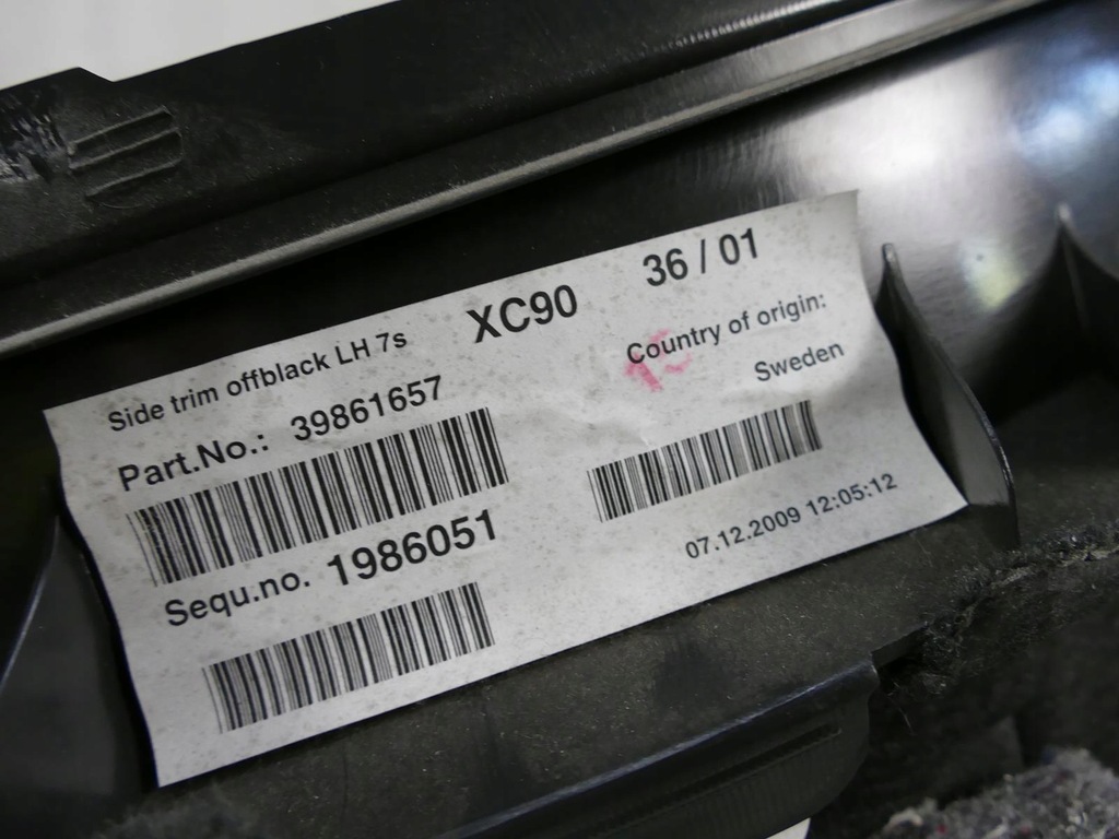 фото №12, Volvo xc90 i lift обшивка багажника лівий