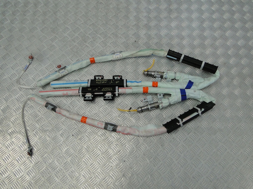 фото №1, Шторка безопасности правая левая hyundai tucson ii lift