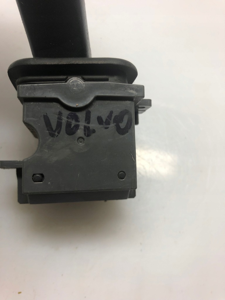 Перемикач важіль 30798530 volvo в Україні