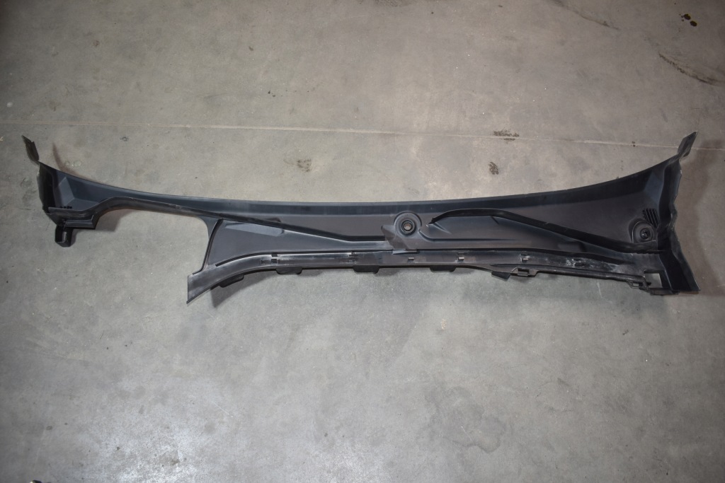 Купити Idealne жабо bmw g70 1