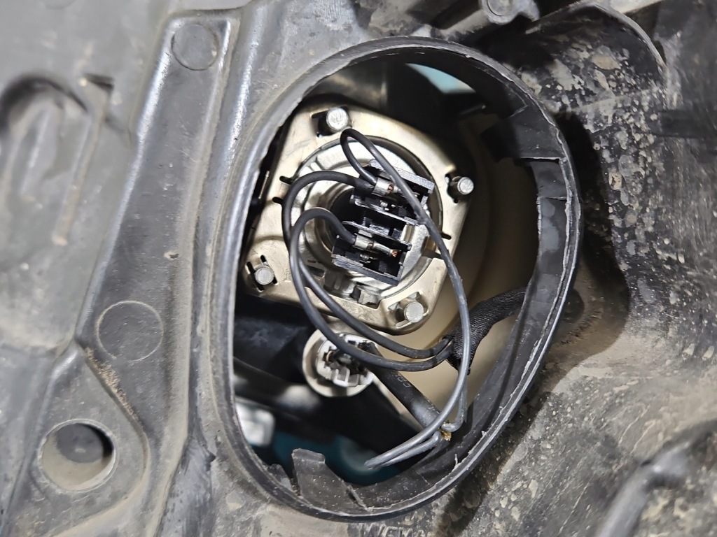 фото №7, Фара правий лампа перед renault laguna iii europa