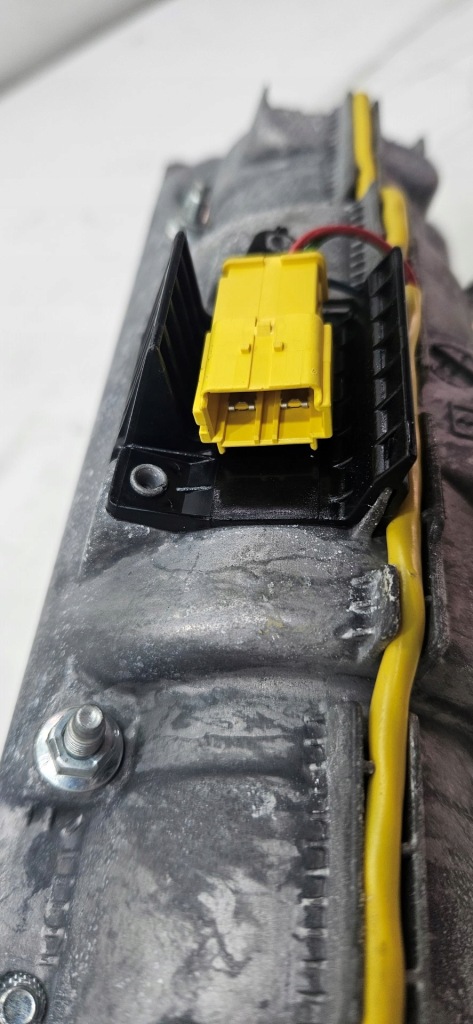 Приборная панель панель  подушки безопасности бежевая audi a4 b7 Киев