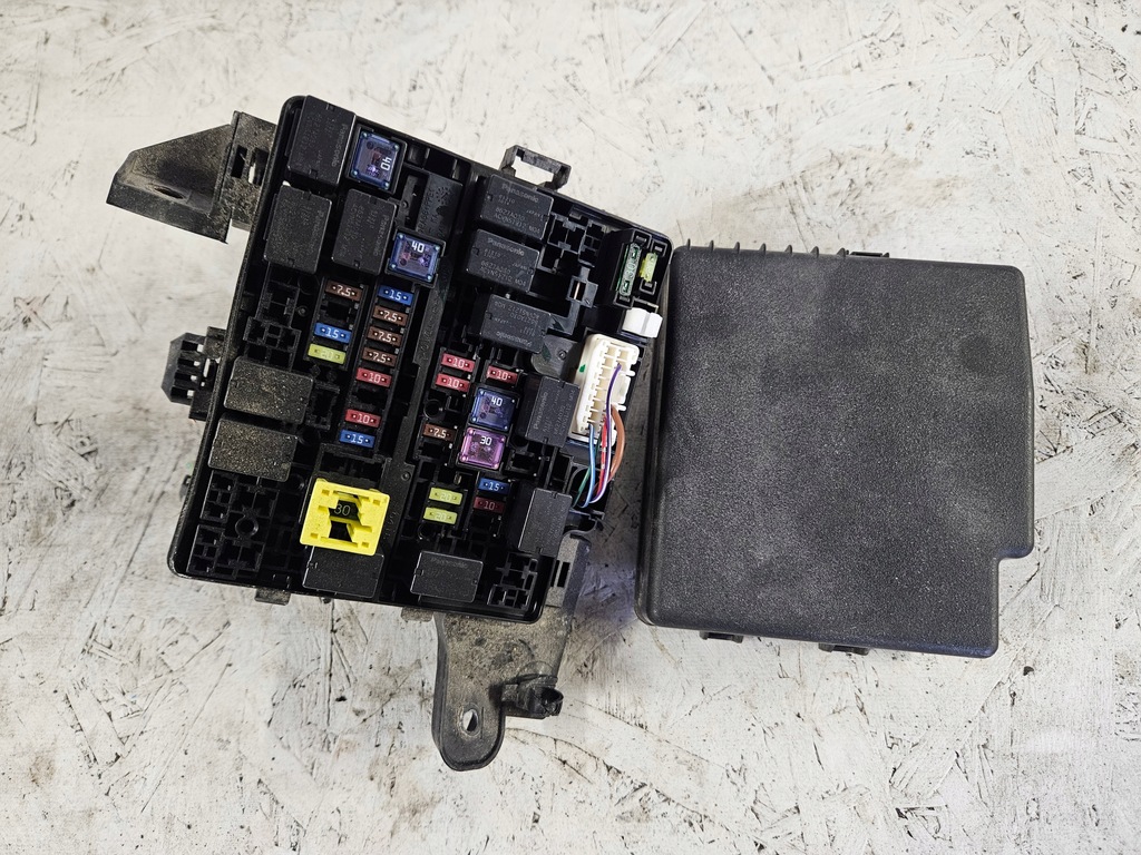 фото №1, Mitsubishi space star ii 12- коробка запобіжників