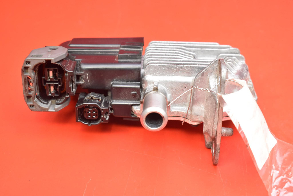 фото №4, Помпа насос wody toyota bz4x 204 km 22-