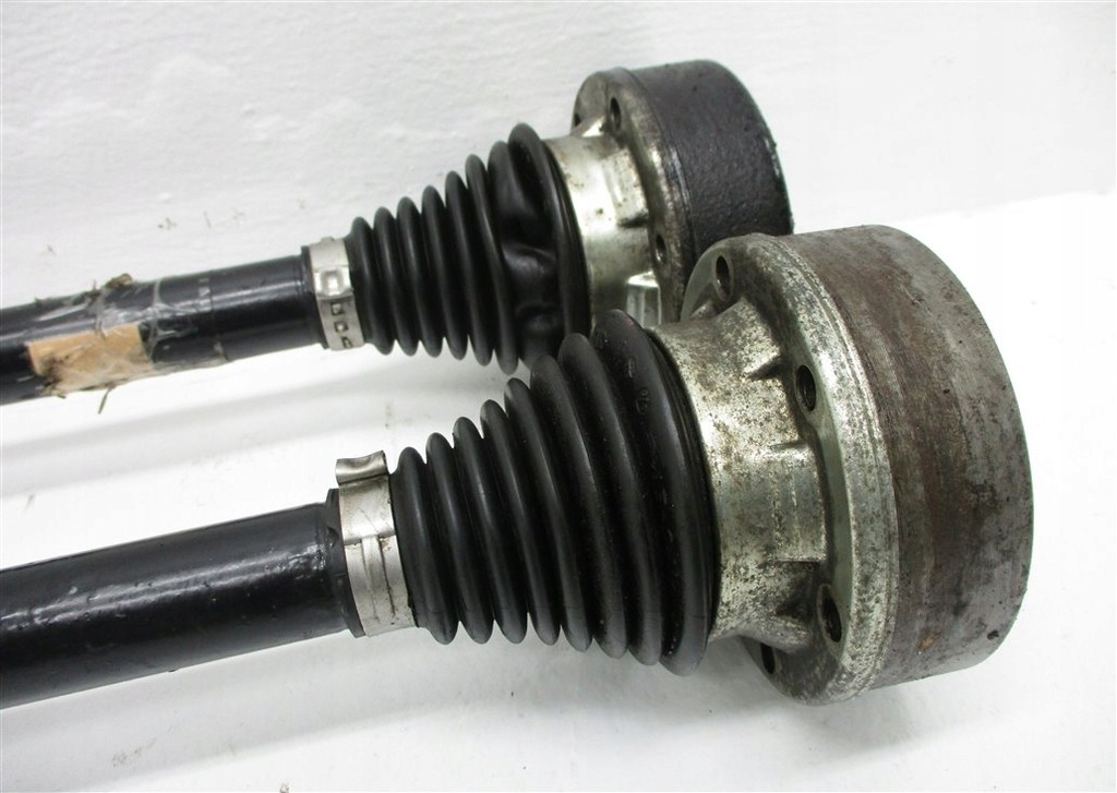 фото №7, Приводной вал правый задняя audi rs3 a3 8v 2.5 tfsi 8p0501204