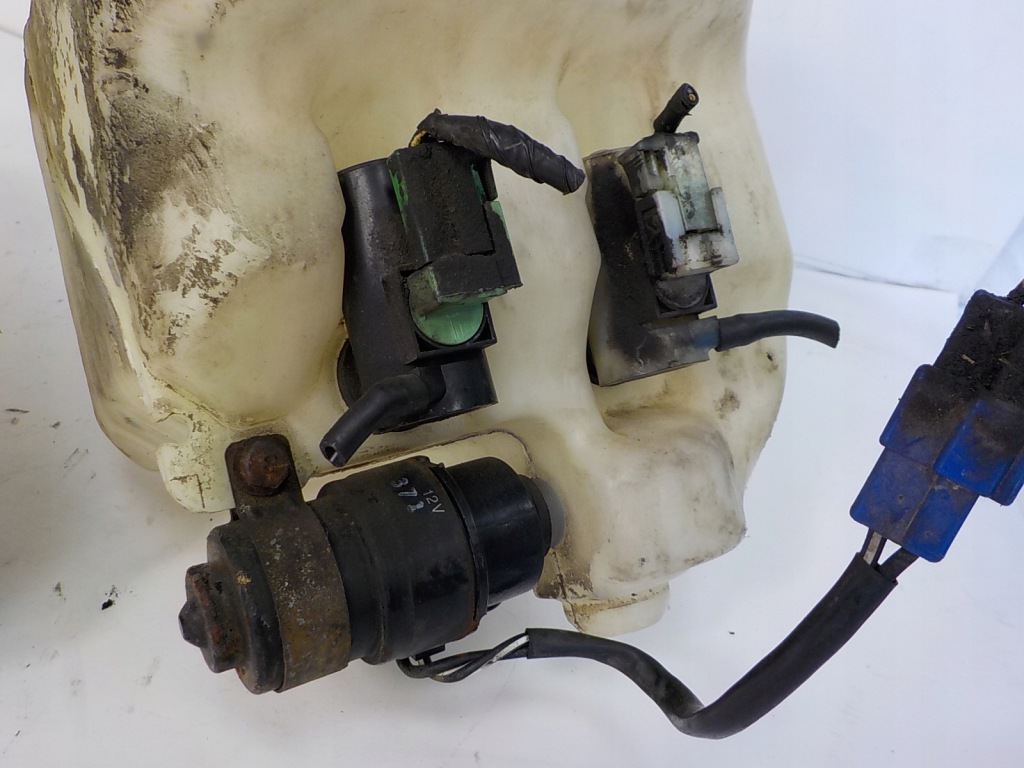 фото №2, Impreza ii бак жидкость омывателя помпа