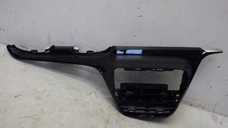 фото №1, Рамка защита радио europa peugeot 2008 i lift