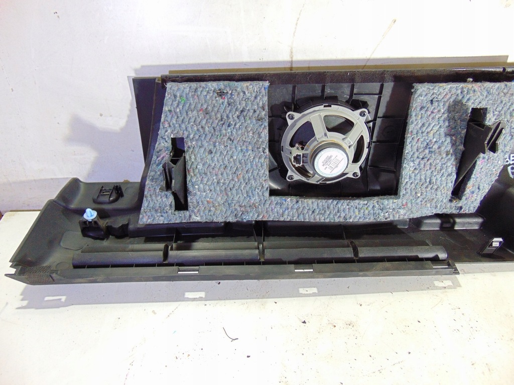 фото №7, Кронштейн полка правый задняя partner berlingo ii