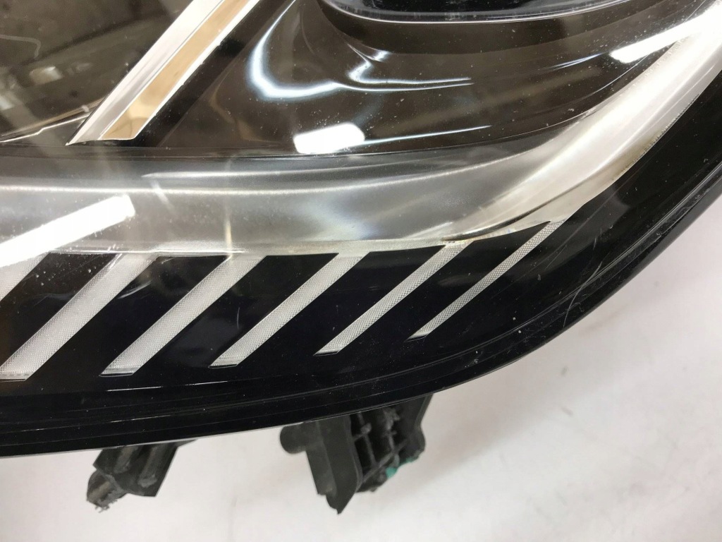 Renault megane 4 full led фара правый фара правый  передняя 260105675r в Украине