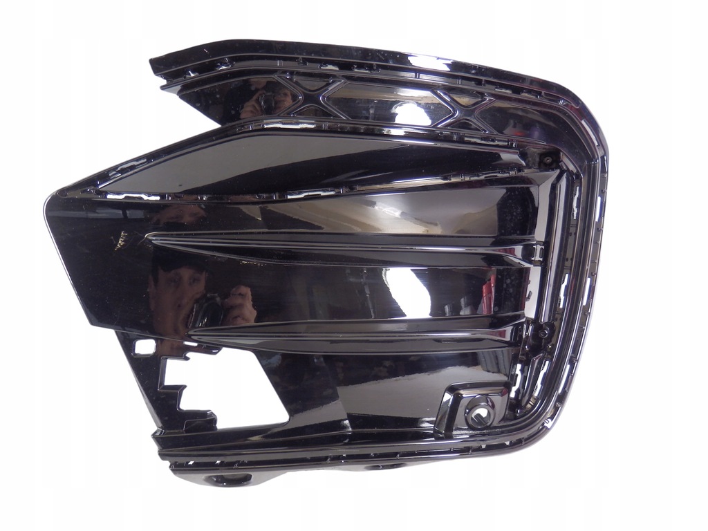 фото №1, Решітка бампера правий перед vw passat b9 3j0853666d r-line