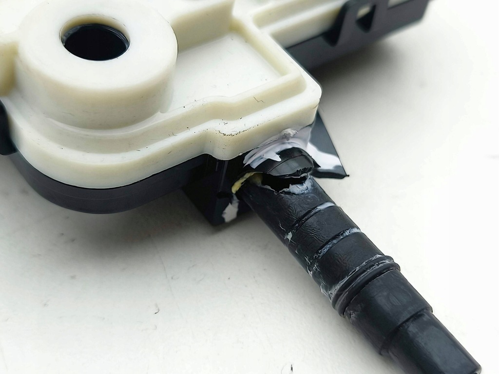 фото №11, Toyota prius xw50 2018 привод крышка заливной топлива