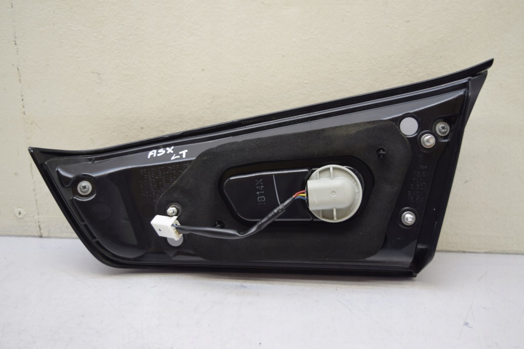 фото №3, Mitsubishi asx lift led лампа левый задняя w крышка