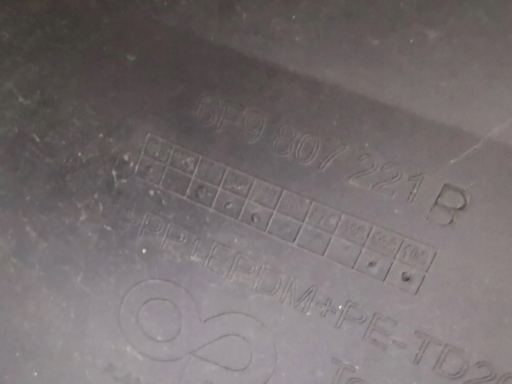 фото №7, Seat arona 6f бампер перед накладка гарний