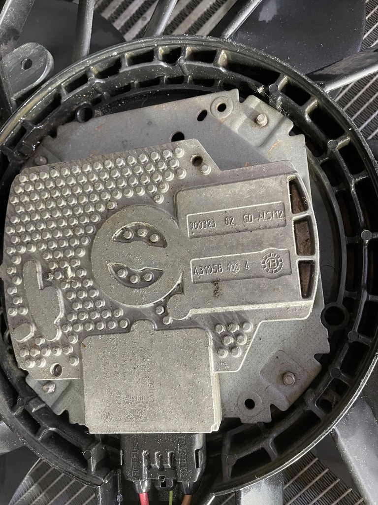 фото №6, Комплект радиатор радиатор вентилятор bmw f10 f11 n47 2.0d автоматическая коробка передач