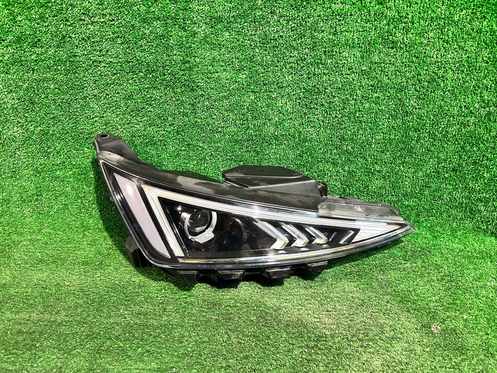 фото №1, Фара правый hyundai elantra vi