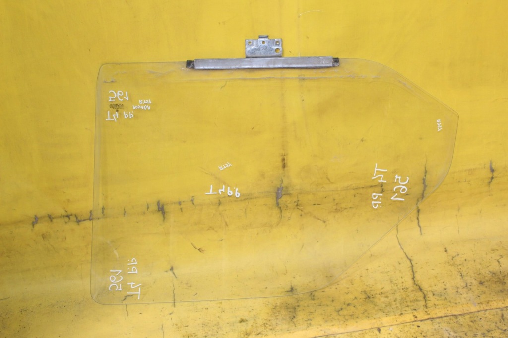 фото №3, Стекло дверь правый перед volkswagen vw transporter t4