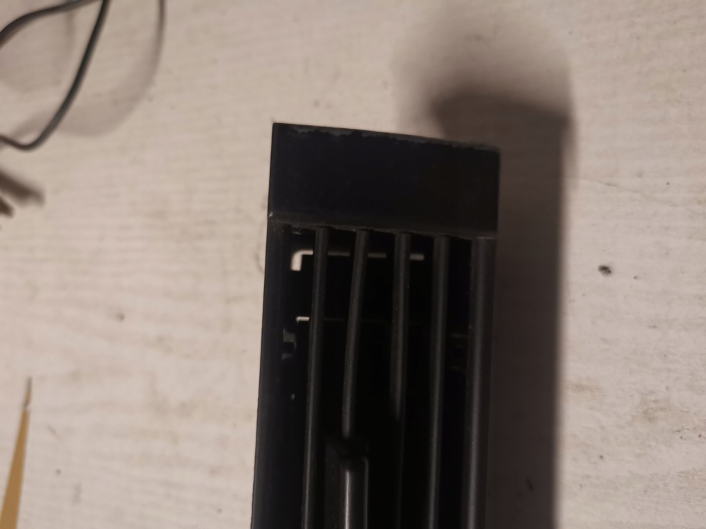 фото №5, Решётка обдув средняя mercedes e w124 s124