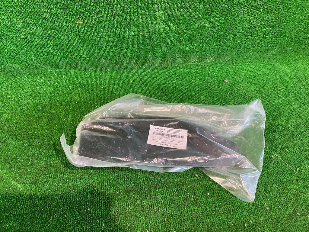 фото №1, Накладка порог правая задняя porsche taycan