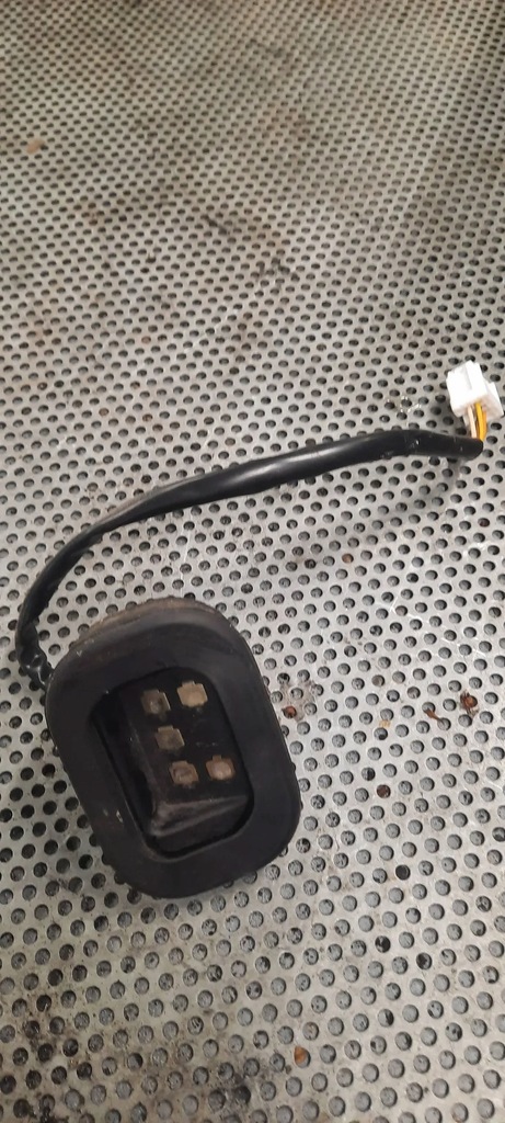 фото №1, Контакт дверь боковых 252167749ra renault trafic