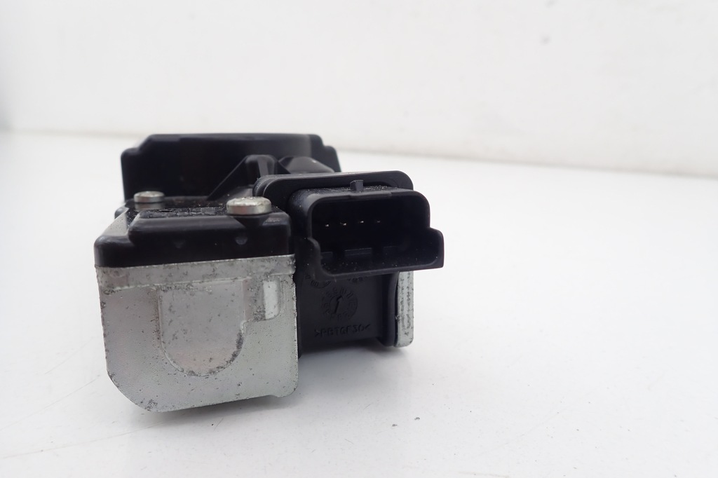 фото №7, Citroen c5 iii доводчик крышки замок 9661840680