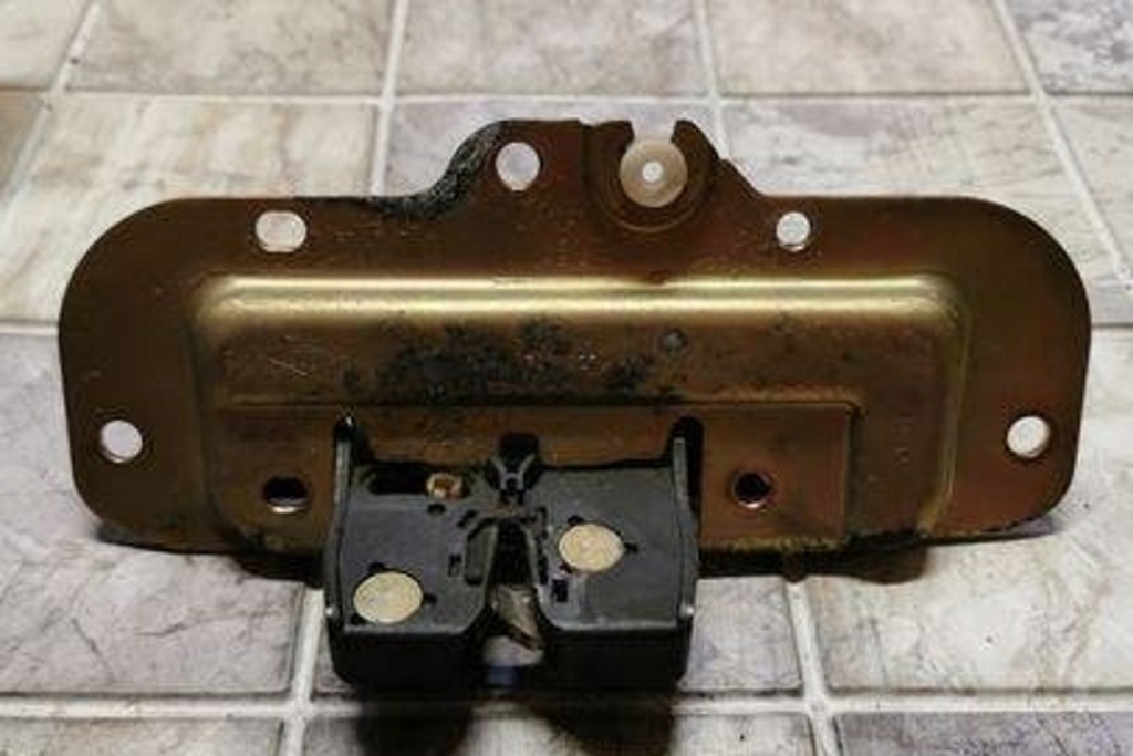 фото №1, Замок крышки багажника renault espace iv jk0/1_ 8200090463 2.2l дизель