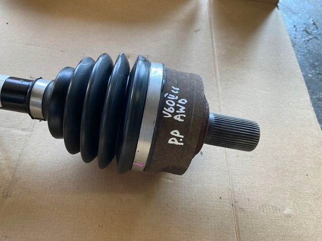 Volvo v60 2 cc awd приводной вал правая передняя 32336176 Оригинал