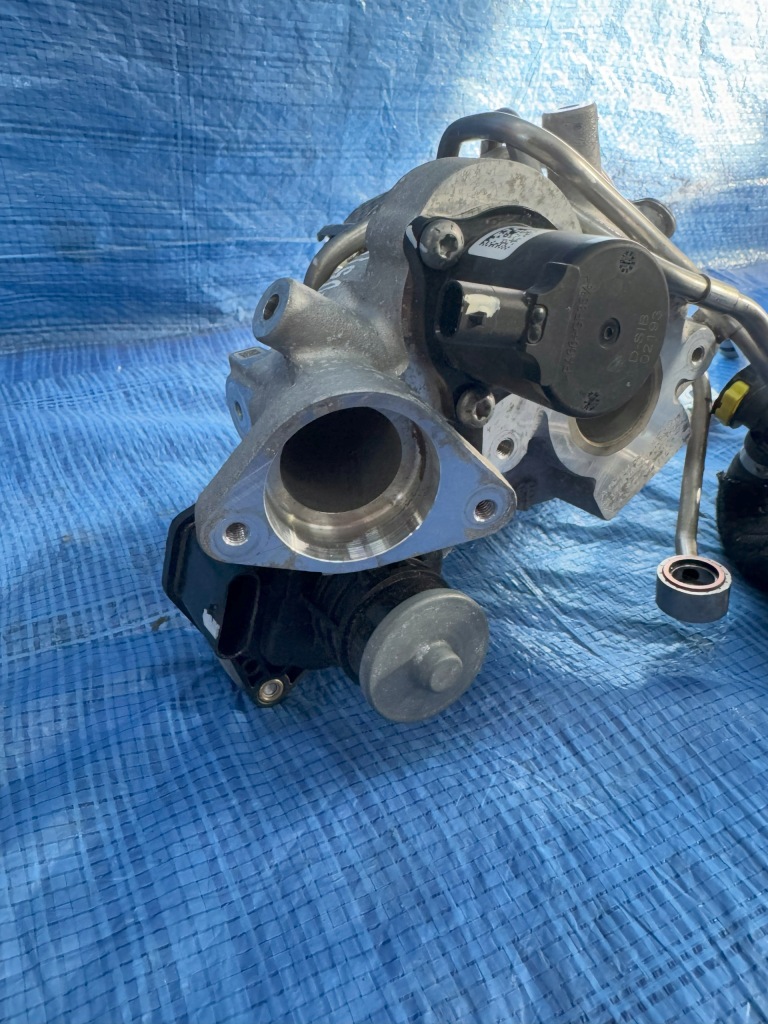 Турбонагнетатель renault austral 1.2 e-tech автоматическая коробка передач 144100467r Оригинал