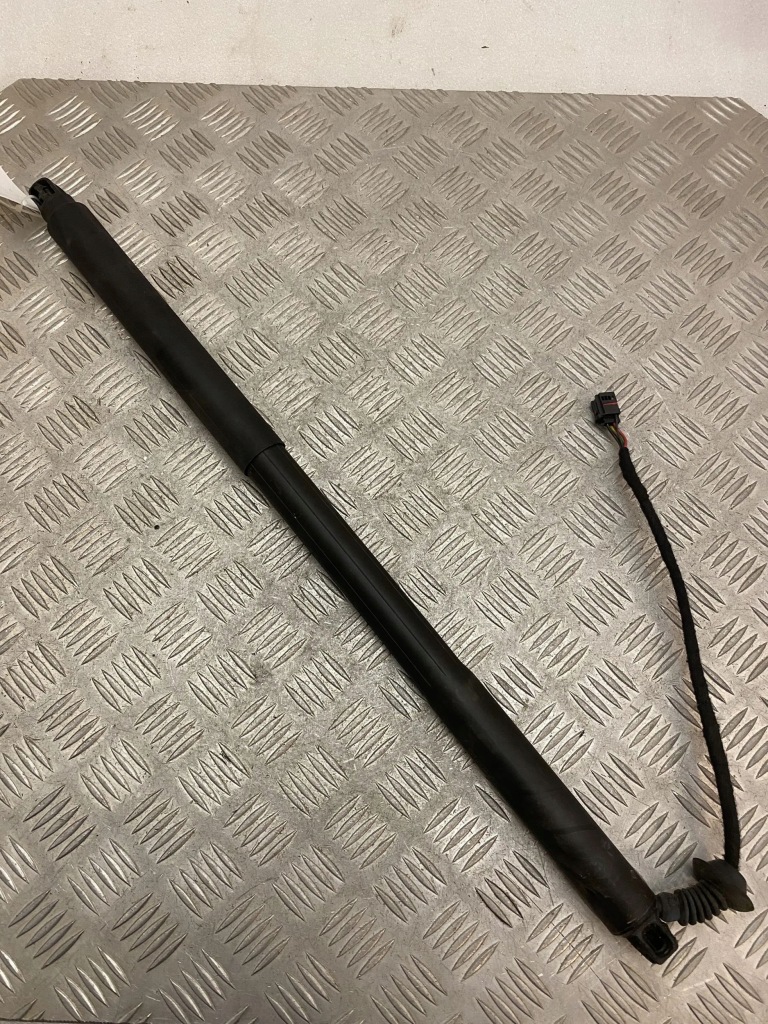 фото №7, Volvo s90, v90 2020 амортизатор крышки задний багажника