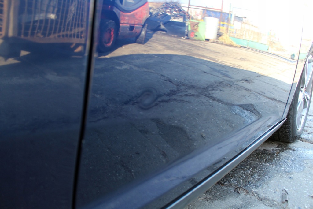 Дверь правая  перед передние ford focus mk3 10-18 ib Цена