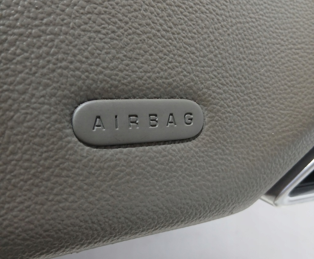 фото №6, Jaguar xe сіра панель приладів консоль подушка безпеки подушки безпеки ремені оригінал демонтаж