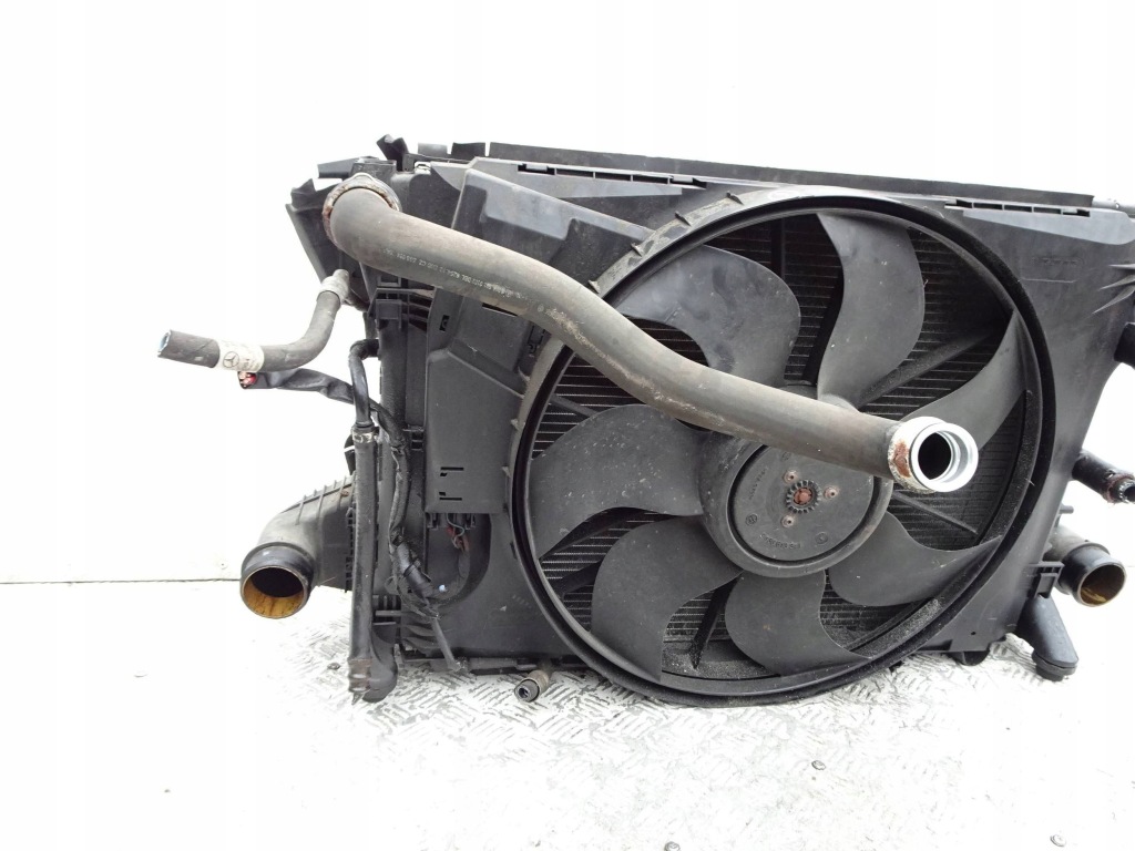 Радіатор води + вентилятор mercedes c-klasa w204 1.8 бензин Київ