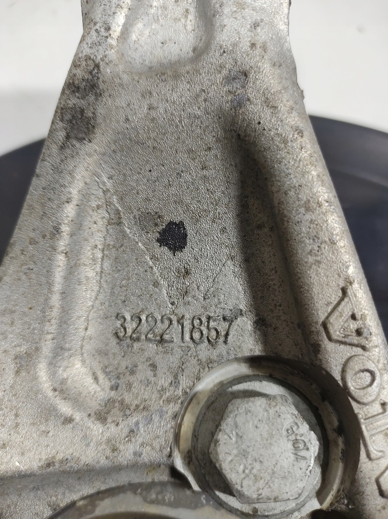 фото №8, Volvo xc40 21r поворотный кулак ступица правый перед 32221857