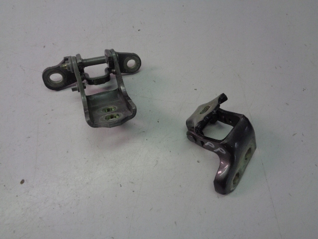 фото №2, Петли дверь правый перед renault captur ii 1.6 e-tech 2023 rok tekng