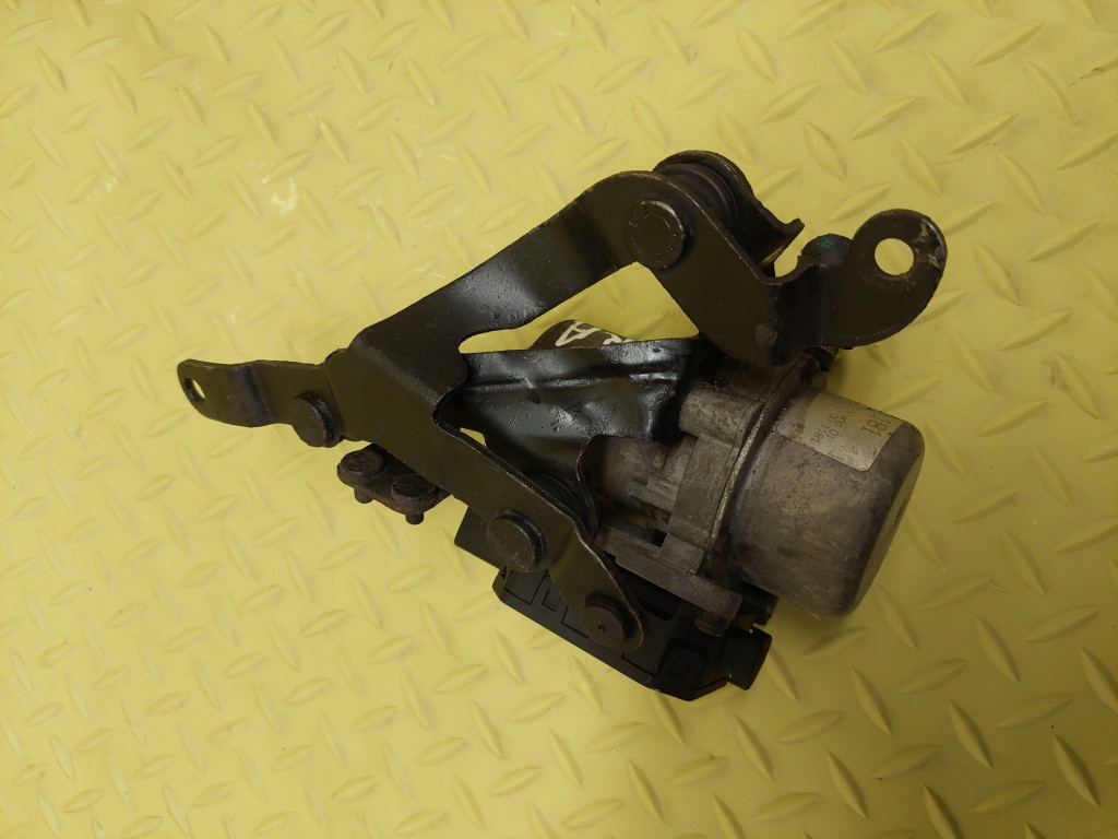 фото №5, Vw bora 2.3 v5 насос вакуум 1j0919433