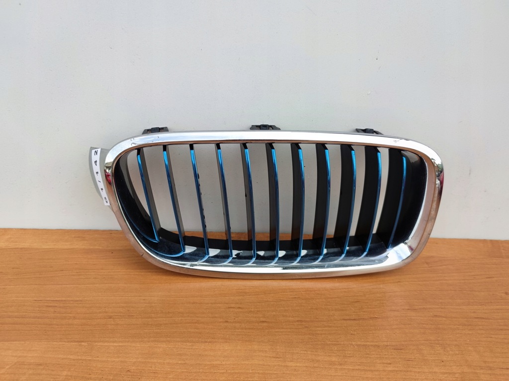 фото №1, Bmw 3 f30 f31 правая решётка решётка радиатора решётка радиатора решётка радиатора rh