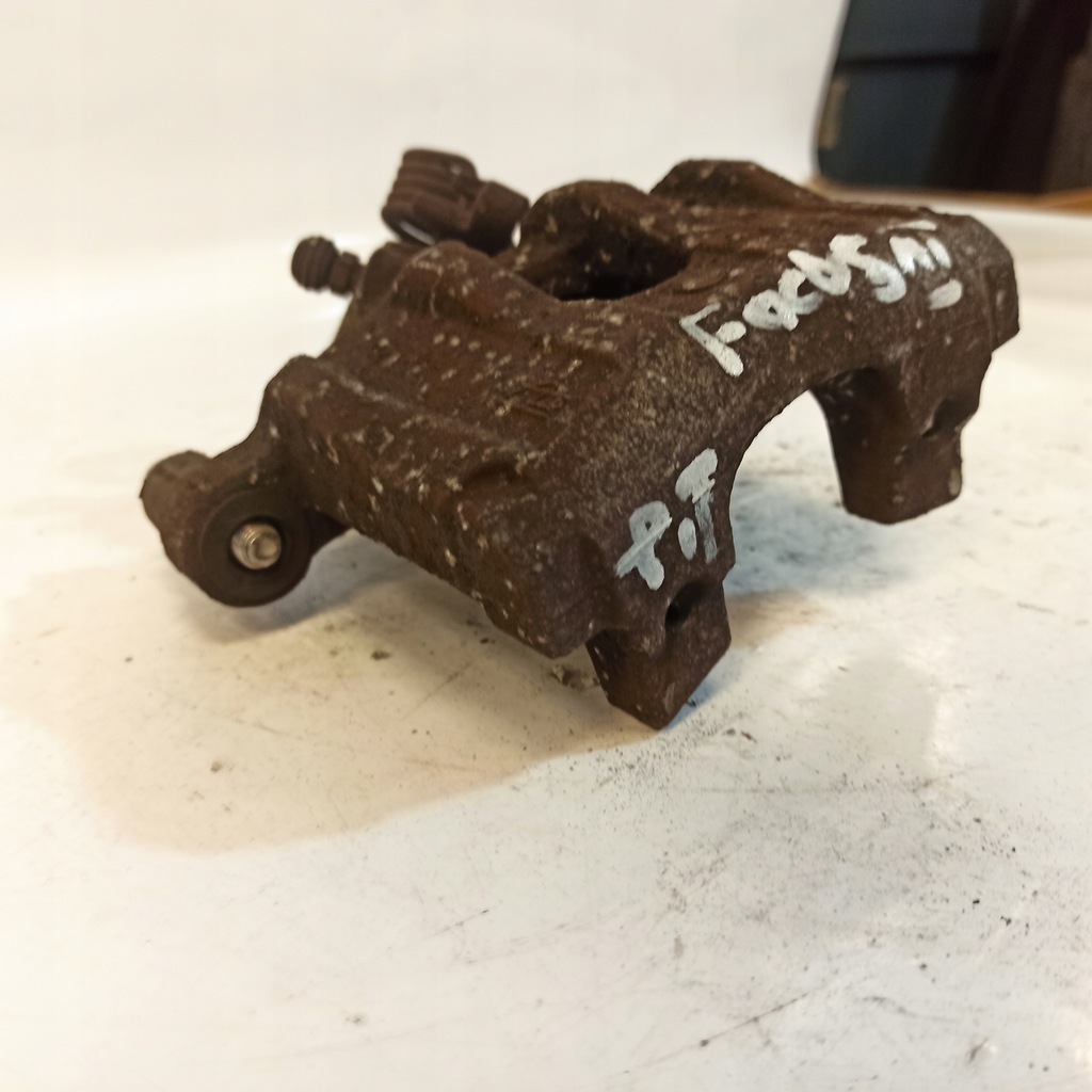 фото №9, Ford focus mk3 суппорт тормозной правый задняя